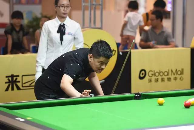 凭借不屈的 凭借不屈的